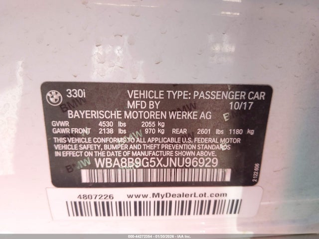 WBA8B9G5XJNU96929 BMW 330I