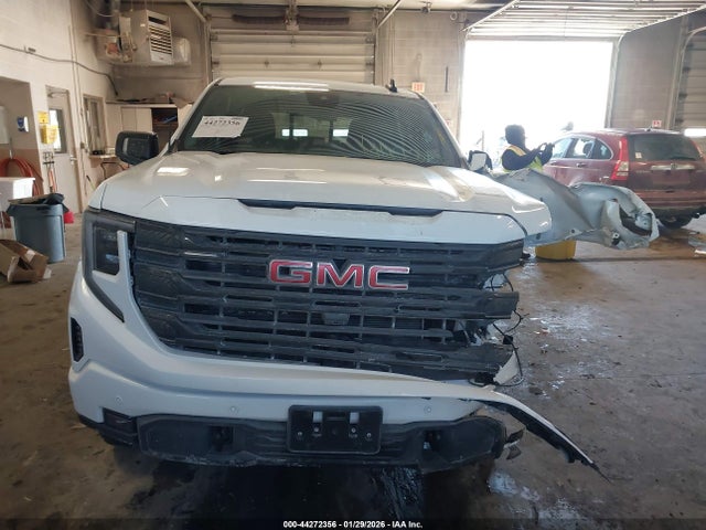 3GTUUCED4SG210179 GMC Sierra 1500 4wd Short Box Elevation With 3sb