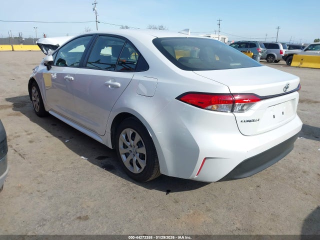 Toyota COROLLA LE 2026 JTDB4MEEXT3035236 Image 3