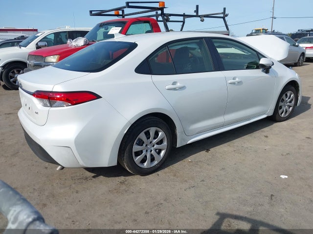 Toyota COROLLA LE 2026 JTDB4MEEXT3035236 Image 4