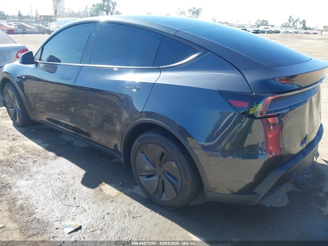 2026 TESLA MODEL Y 7SAYGDED1TF456373 Photo 2