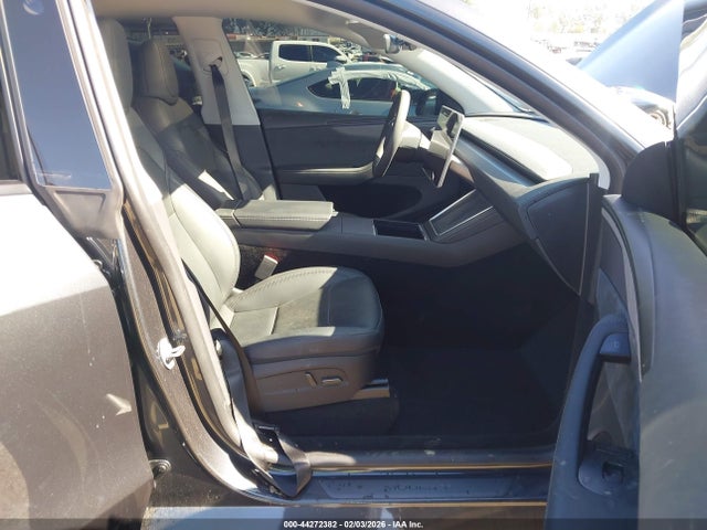 2026 TESLA MODEL Y 7SAYGDED1TF456373 Photo 4