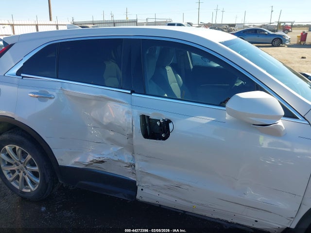 44272396 :رقم المزاد ، 1GYAZAR49LF053541 vin ، 2020 Cadillac Xt4 Fwd Luxury مزاد بيع