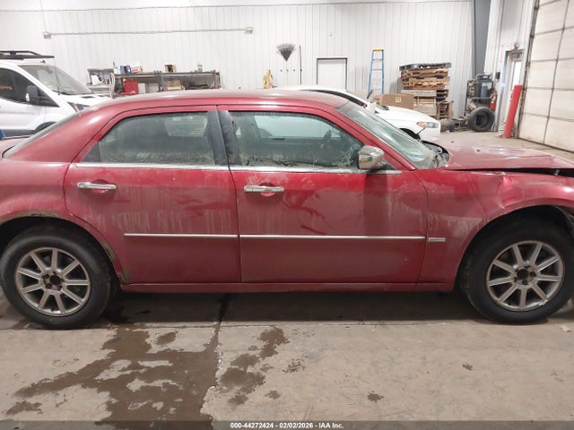 44272424 :رقم المزاد ، 2C3CK5CV8AH144151 vin ، 2010 Chrysler 300 Touring/signature Series مزاد بيع