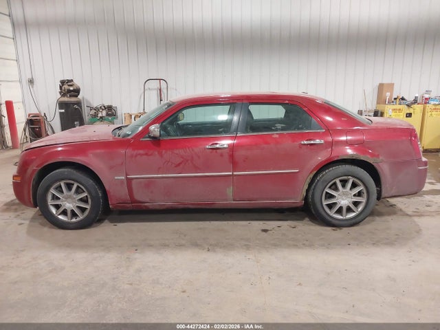 44272424 :رقم المزاد ، 2C3CK5CV8AH144151 vin ، 2010 Chrysler 300 Touring/signature Series مزاد بيع