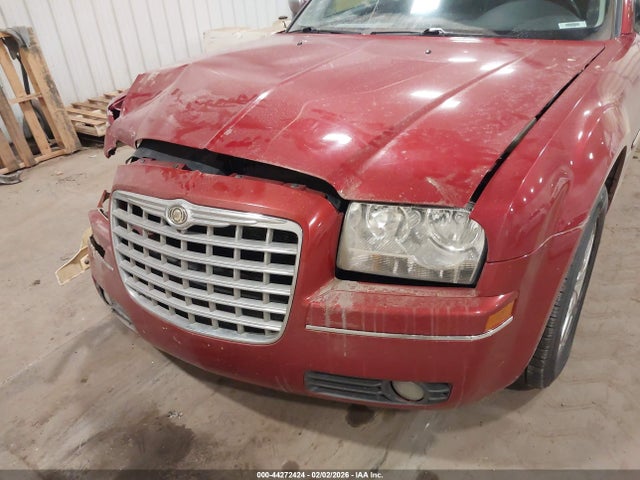 44272424 :رقم المزاد ، 2C3CK5CV8AH144151 vin ، 2010 Chrysler 300 Touring/signature Series مزاد بيع