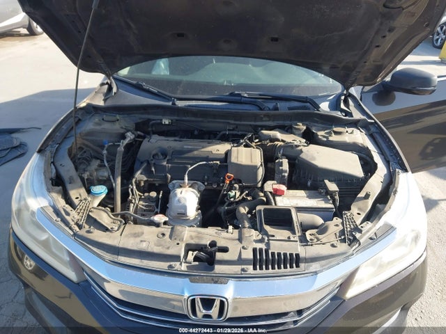1HGCR2F31HA108022 Honda ACCORD LX