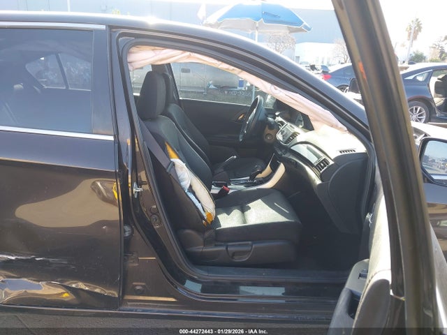 1HGCR2F31HA108022 Honda ACCORD LX