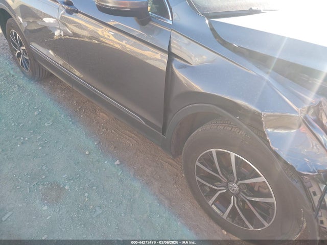 Продажа на аукционе авто 2021 Volkswagen Tiguan 2.0t Se/2.0t Se R-line Black/2.0t Sel, vin: 3VV2B7AX5MM131050, номер лота: 44272479