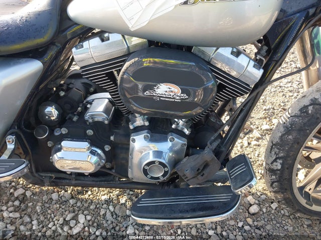 2014 HARLEY-DAVIDSON FLHX 1HD1KBM11EB711830 Photo 8