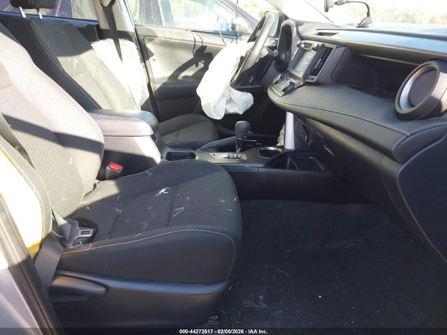 Toyota Rav4 Xle 2018 JTMRFREV7JD252286 Image 5