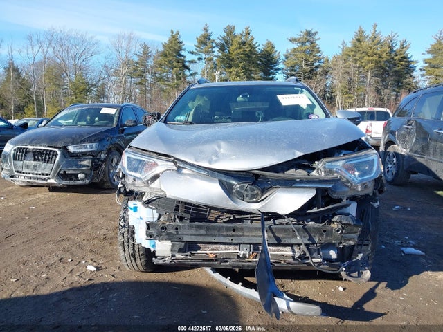 Toyota Rav4 Xle 2018 JTMRFREV7JD252286 Image 6