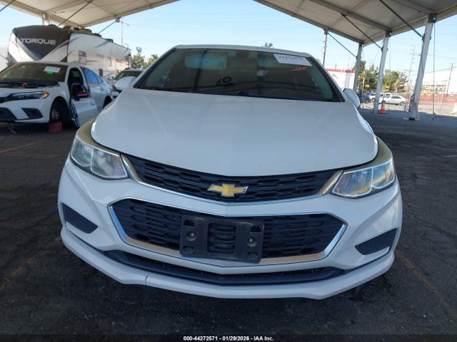 1G1BC5SM4H7179832 Chevrolet Cruze Ls Auto