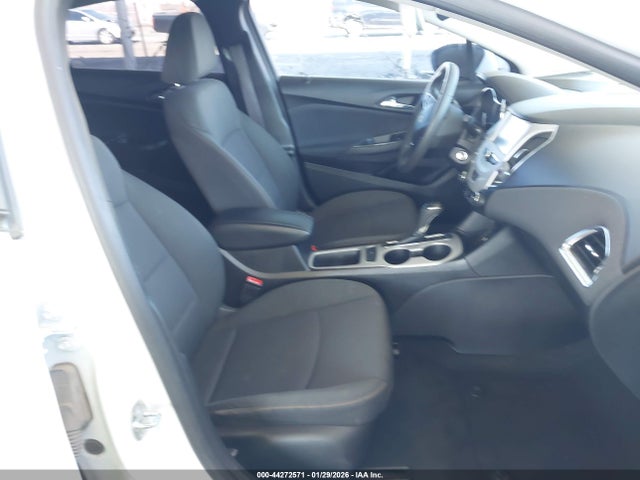 1G1BC5SM4H7179832 Chevrolet Cruze Ls Auto