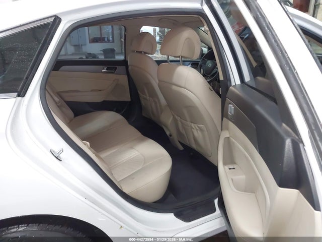 5NPE24AF5FH219431 Hyundai SONATA SE