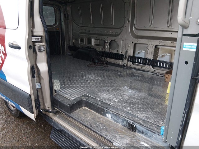 1FTYR2YM4FKA38520 Ford Transit-250