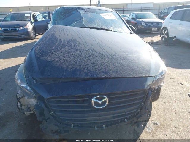 Продажа на аукционе авто 2018 Mazda Mazda3 Touring, vin: 3MZBN1V37JM202722, номер лота: 44272615
