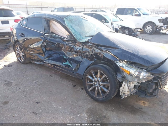Продажа на аукционе авто 2018 Mazda Mazda3 Touring, vin: 3MZBN1V37JM202722, номер лота: 44272615