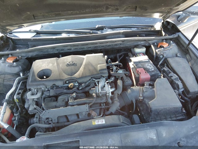 4T1B11HK3JU015308 Toyota CAMRY XLE