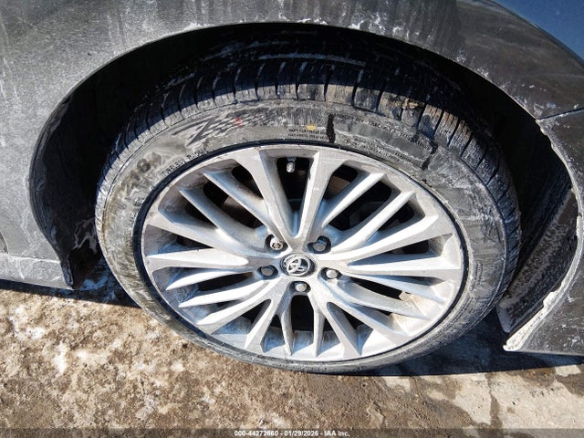4T1B11HK3JU015308 Toyota CAMRY XLE