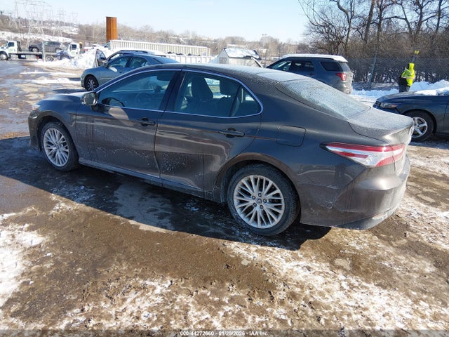 4T1B11HK3JU015308 Toyota CAMRY XLE