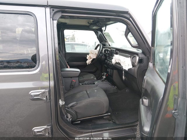 2019 JEEP WRANGLER UNLIMITED 1C4HJXDG3KW646360 Photo 4