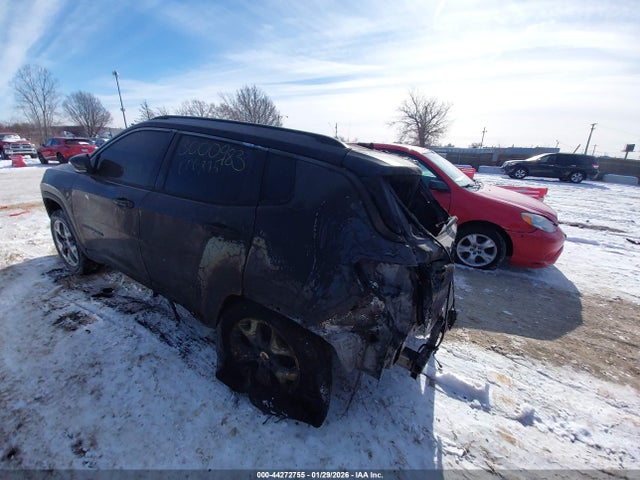 44272755 :رقم المزاد ، 3C4NJDCB5MT599655 vin ، 2021 Jeep Compass Limited 4x4 مزاد بيع