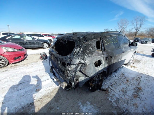 44272755 :رقم المزاد ، 3C4NJDCB5MT599655 vin ، 2021 Jeep Compass Limited 4x4 مزاد بيع