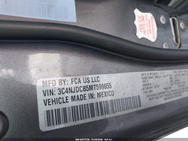 44272755 :رقم المزاد ، 3C4NJDCB5MT599655 vin ، 2021 Jeep Compass Limited 4x4 مزاد بيع