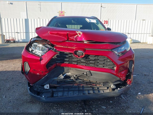 2T3H1RFV9MW174948 Toyota RAV4 LE