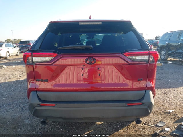 2T3H1RFV9MW174948 Toyota RAV4 LE