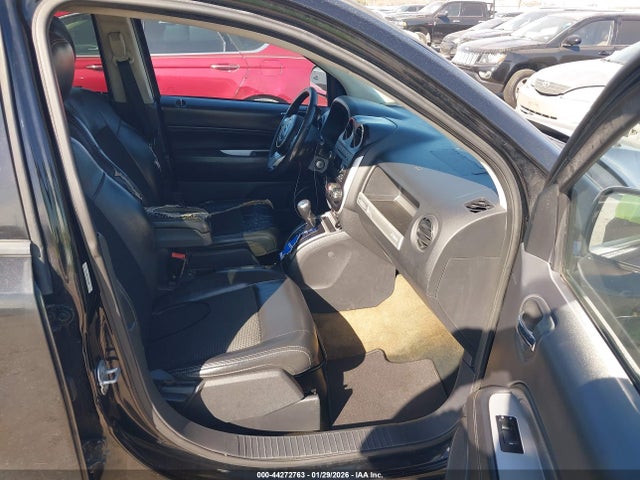 2017 JEEP COMPASS 1C4NJDEB1HD122066 Photo 4