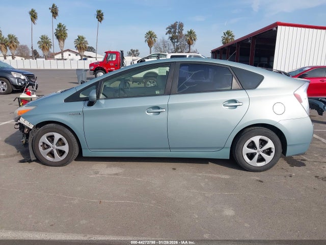 Toyota Prius Four 2015 JTDKN3DU5F1862111 Image 15