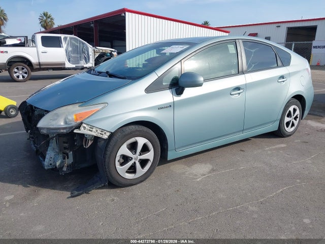 Toyota Prius Four 2015 JTDKN3DU5F1862111 Image 2