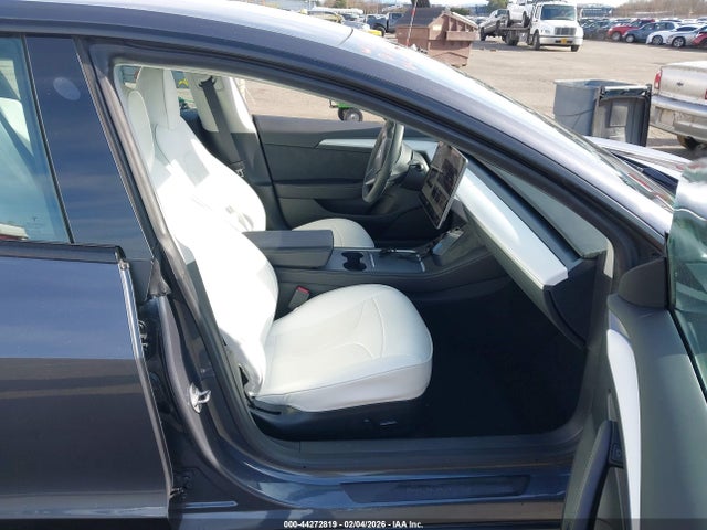 44272819 :رقم المزاد ، 5YJ3E1EA0PF707651 vin ، 2023 Tesla Model 3 Rear-wheel Drive مزاد بيع