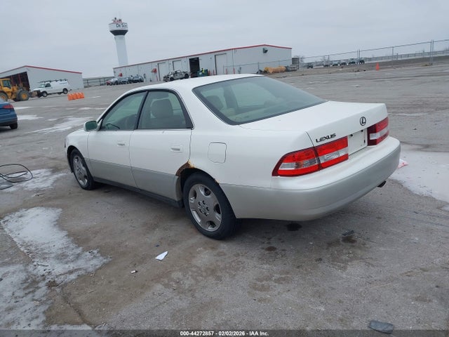 2001 LEXUS ES 300 JT8BF28G510323111 Photo 2