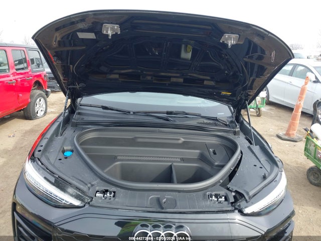2025 AUDI Q6 E-TRON WA134BGF3SA067397 Photo 9