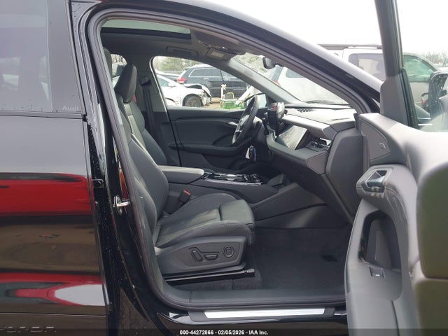 2025 AUDI Q6 E-TRON WA134BGF3SA067397 Photo 4