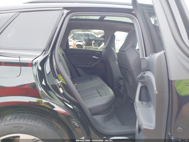 2025 AUDI Q6 E-TRON WA134BGF3SA067397 Photo 7