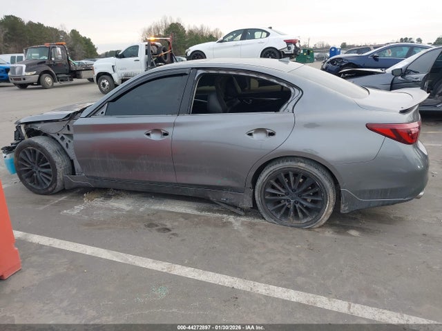 44272897 :رقم المزاد ، JN1EV7AP3JM353874 vin ، 2018 Infiniti Q50 3.0t Luxe مزاد بيع