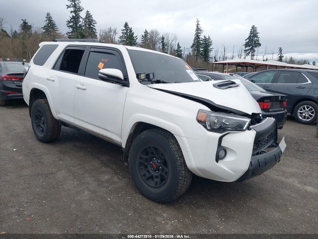 2020 TOYOTA 4RUNNER JTEBU5JR9L5801987