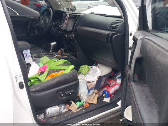 2020 TOYOTA 4RUNNER JTEBU5JR9L5801987 Photo 4