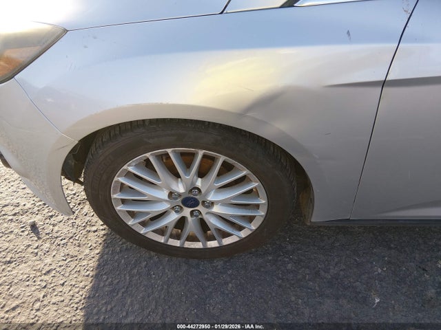 1FADP3N27EL139174 Ford Focus Titanium