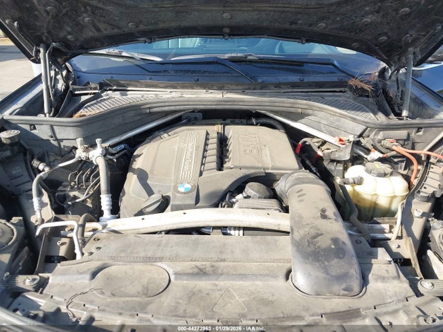 2017 BMW X5 5UXKR2C30H0X06136 Photo 9