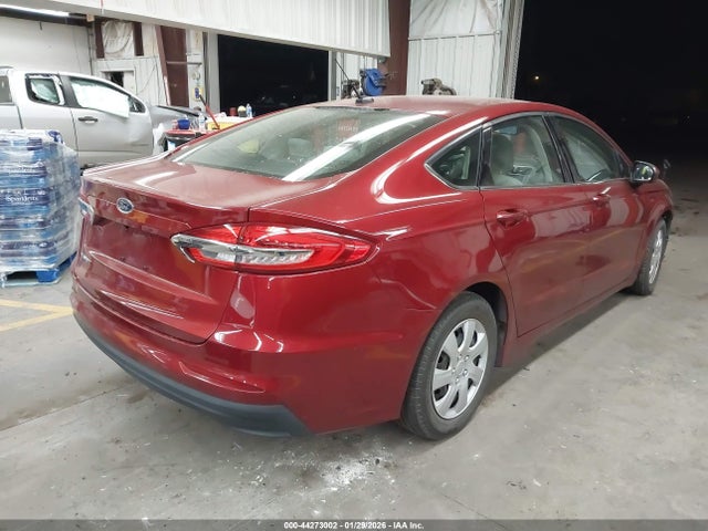 Ford FUSION S 2019 3FA6P0G71KR162107 Image 4