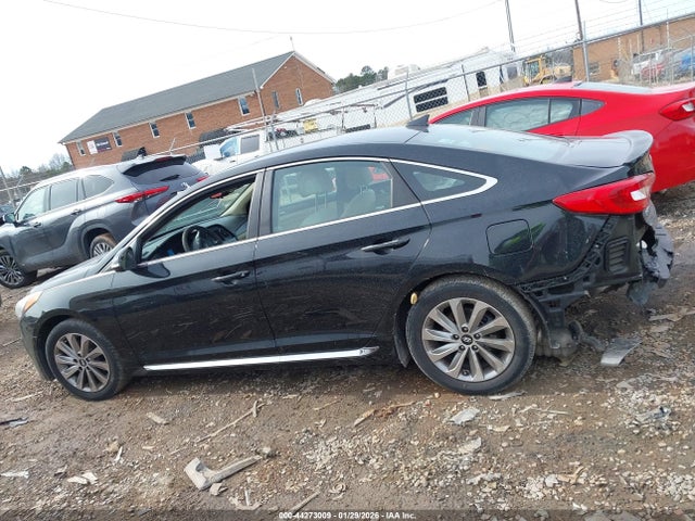 Aukcja sprzedaży 2017 Hyundai Sonata Sport, vin: 5NPE34AF8HH506651, numer aukcji: 44273009