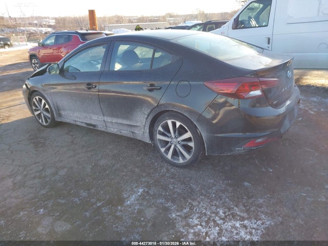 Hyundai ELANTRA SE 2019 KMHD74LF8KU874561 Image 3