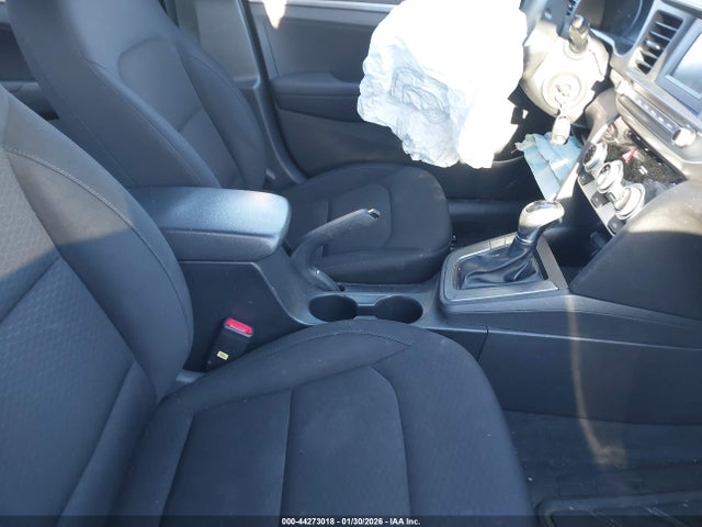Hyundai ELANTRA SE 2019 KMHD74LF8KU874561 Image 5