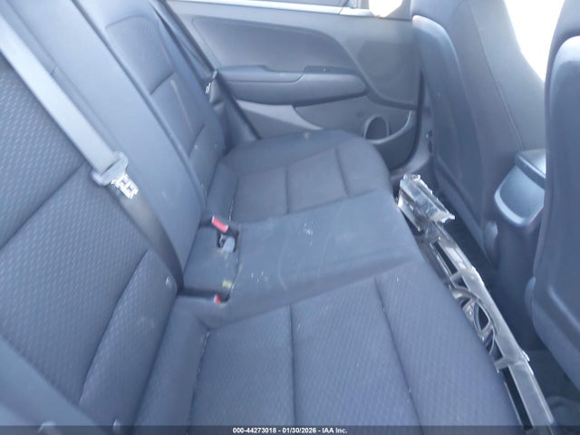Hyundai ELANTRA SE 2019 KMHD74LF8KU874561 Image 8