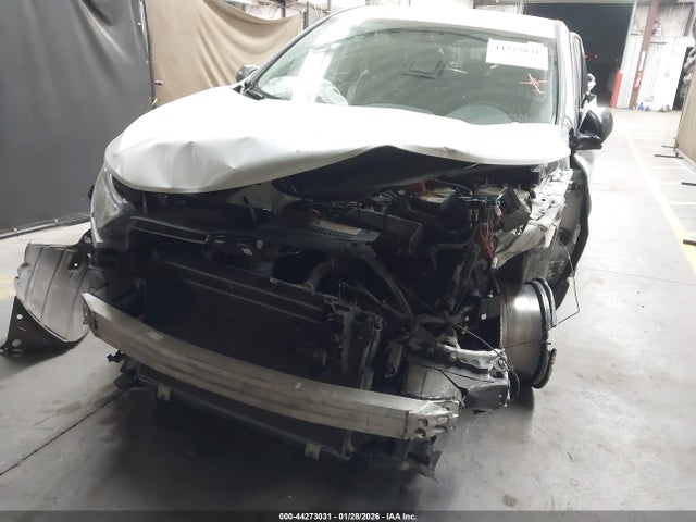 2HKRW5H34JH418177 Honda CR-V LX